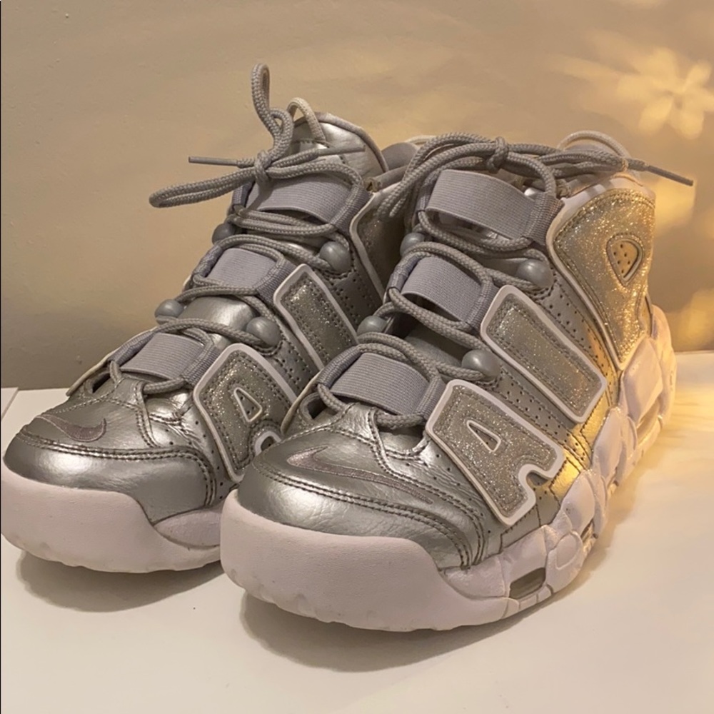 Nike Air More Uptempo Metallic Silver